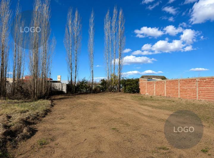 Terreno · 600m²