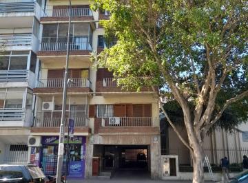 Departamento de 3 ambientes, Rosario · Alquilo Dpto 2 Dorm. en Av Pellegrini Al 600