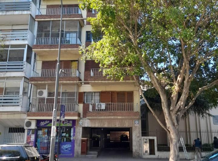 Departamento · 45m² · 3 Ambientes · 1 Cochera