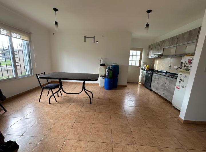 Casa · 70m² · 4 Ambientes · 1 Cochera