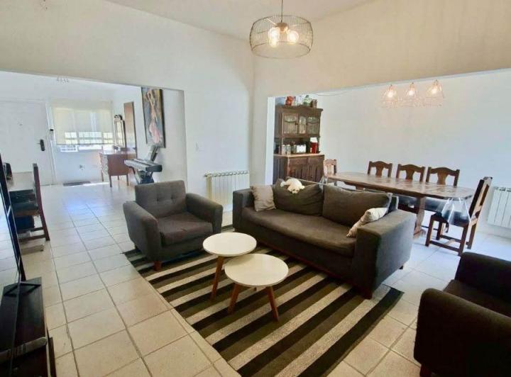 Casa · 120m² · 4 Ambientes · 1 Cochera