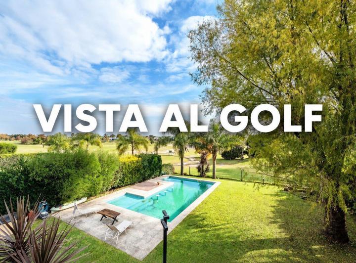 Casa · 270m² · 5 Ambientes · 3 Cocheras