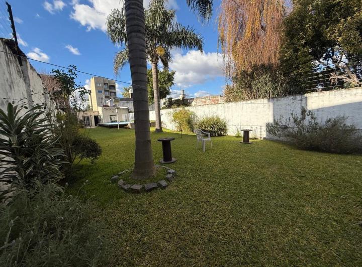 Casa · 110m² · 5 Ambientes · 1 Cochera