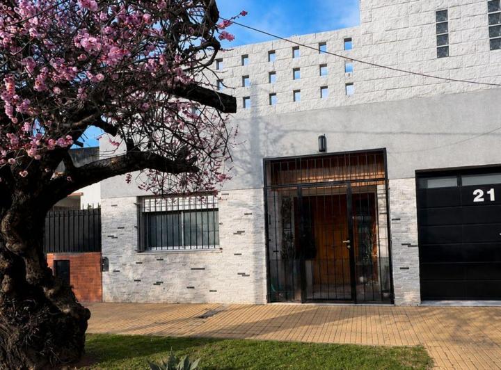 Casa · 151m² · 6 Ambientes · 1 Cochera