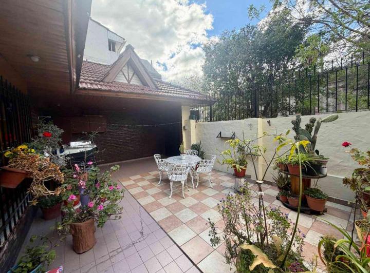Casa · 115m² · 4 Ambientes · 1 Cochera