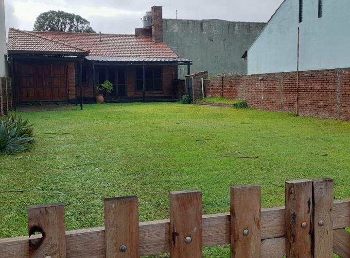 Casa · 60m² · 3 Ambientes · 1 Cochera