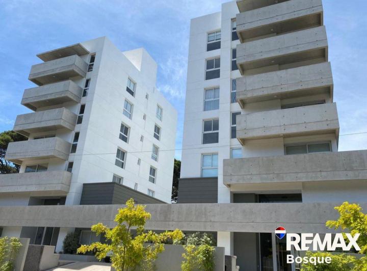 Departamento · 60m² · 2 Ambientes · 1 Cochera