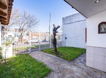 Casa · 147m² · 4 Ambientes · 2 Cocheras · Venta Casa Parque Quincho Cochera San Justo 316 m²