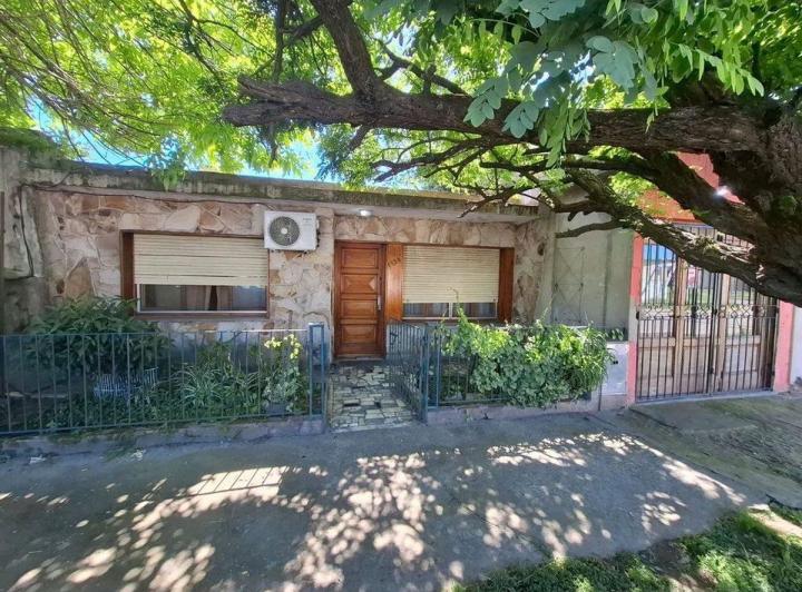 Casa · 3 Ambientes · 1 Cochera