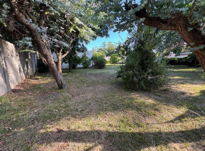 Terreno · 286m²