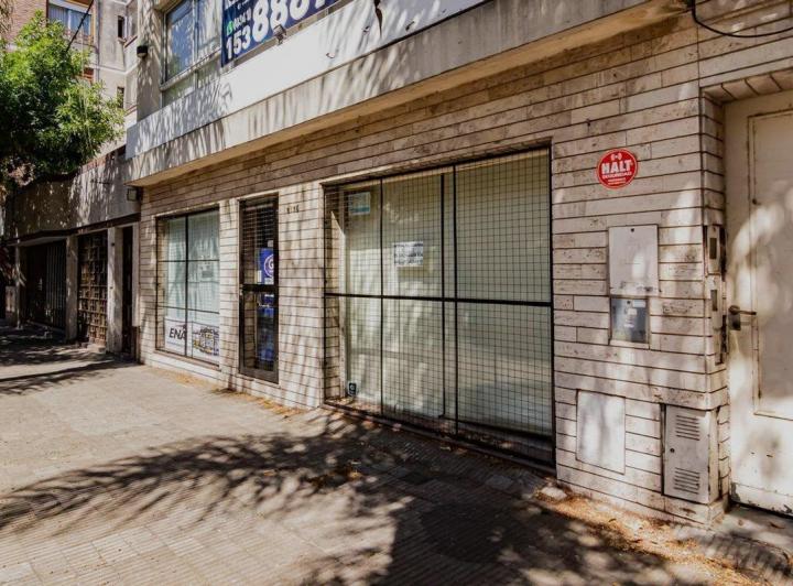 Local comercial · 111m²