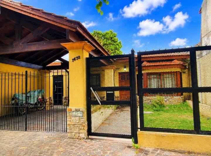 Casa · 69m² · 3 Ambientes · 1 Cochera