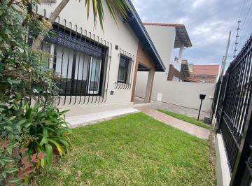 Casa · 270m² · 4 Ambientes · 3 Cocheras · Venta Casa 4 Ambientes Villa Sarmiento