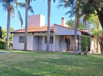 Quinta vacacional de 3 ambientes, Villa Urquiza · Casa Quinta en Venta en Villa Urquiza Entre Ríos, Excelente Entorno y Ubicación.