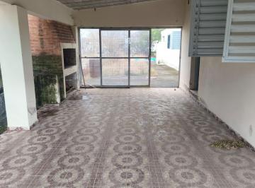 Casa · 126m² · 4 Ambientes · Venta de Casa en Anizacate C0n Pileta
