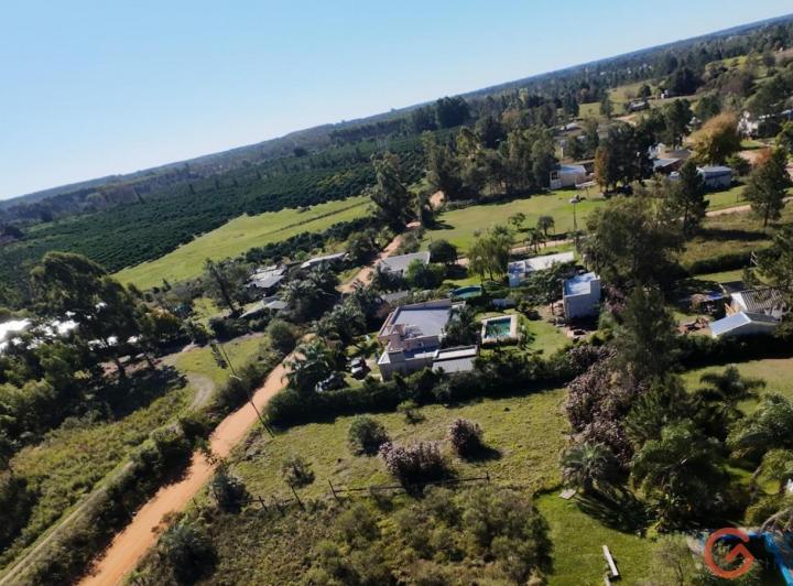 Terreno · 985m²