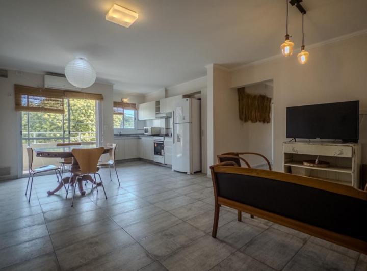Departamento · 80m² · 4 Ambientes · 1 Cochera