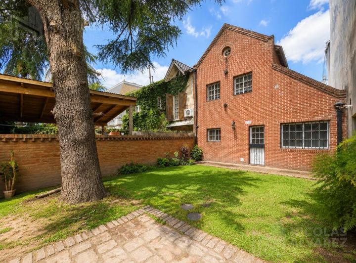 PH · 210m² · 4 Ambientes · 1 Cochera