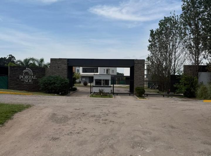 Terreno · 615m²