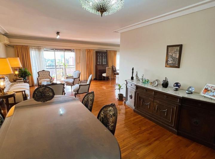 Departamento · 145m² · 5 Ambientes · 1 Cochera