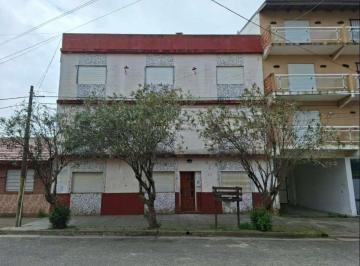 Departamento de 2 ambientes, Santa Teresita · A Solo 200 m de La Playa! Centrico!