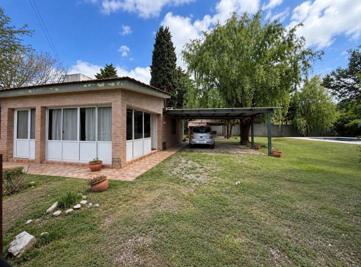 Casa · 120m² · 5 Ambientes · 2 Cocheras