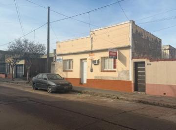 Casa · 329m² · 5 Ambientes · Casa Céntrica en Venta - Brown, Concordia