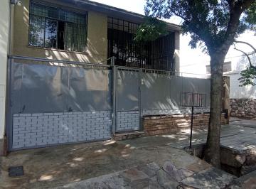 Casa de 11 ambientes, Barrio Cívico · Tres Propiedades