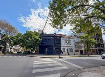 Oficina comercial · 120m² · 8 Ambientes · Oficina en 2 Plantas de 120 m² en Alquiler en Barrio Abasto