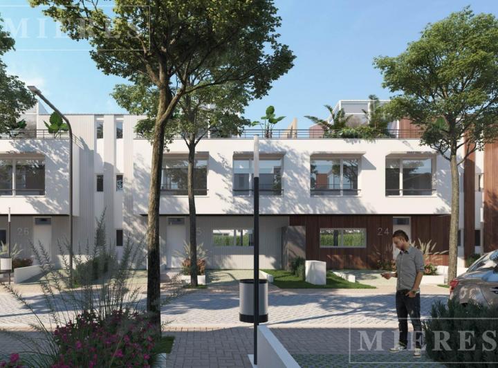 Casa · 172m² · 3 Dormitorios · 2 Cocheras