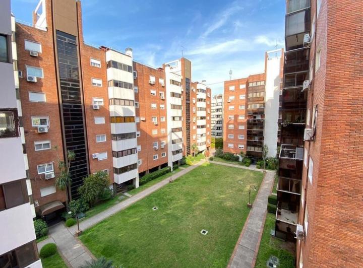 Departamento · 90m² · 4 Ambientes · 1 Cochera