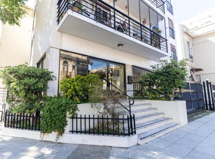 Departamento · 77m² · 4 Ambientes · 1 Cochera