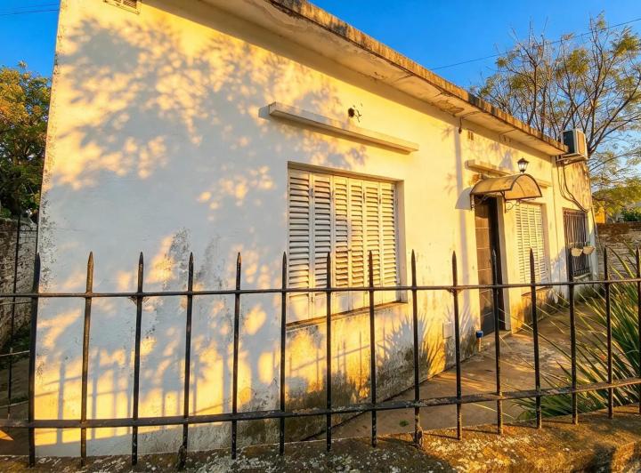 Casa · 87m² · 3 Ambientes · 2 Cocheras