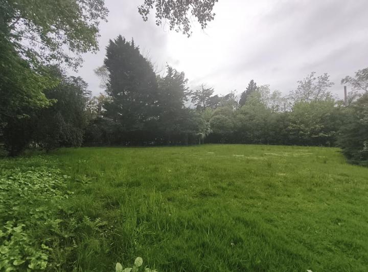 Terreno · 292m²