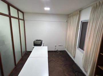 Local comercial Alquiler de 2 ambientes · Oficina en Alquiler