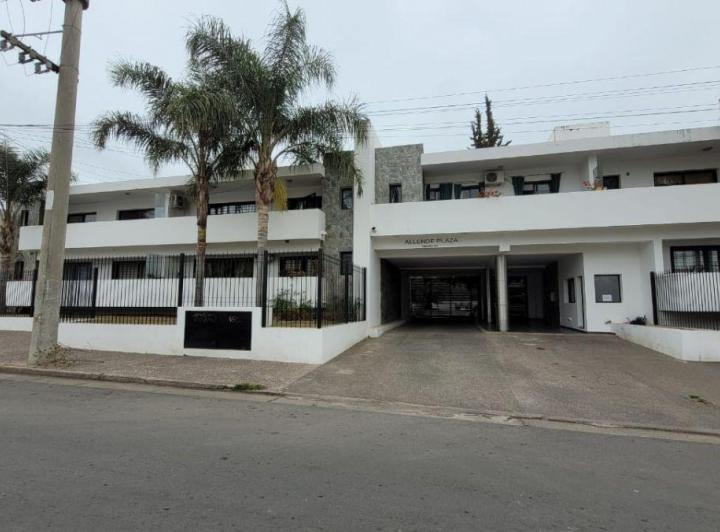Departamento · 50m² · 4 Ambientes · 1 Cochera