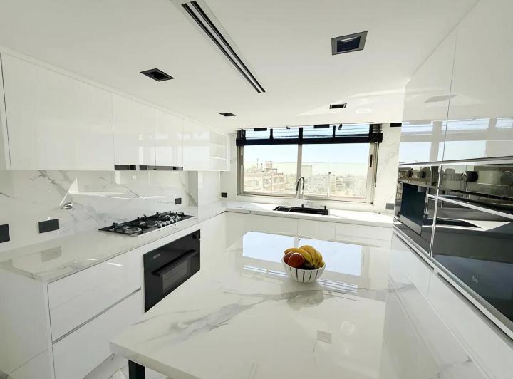 Departamento · 190m² · 4 Ambientes · 1 Cochera