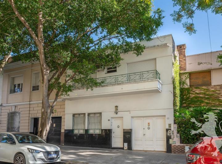 Terreno · 211m² · 5 Ambientes · 1 Cochera