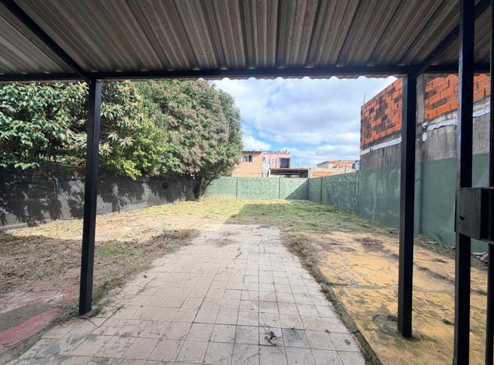 Casa · 100m² · 5 Ambientes