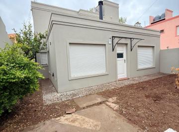 PH de 3 ambientes, Trelew · Venta Excelente PH en Barrio Los Olmos 115 m²