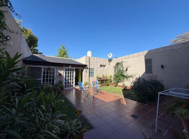 Casa · 192m² · 6 Ambientes · 1 Cochera