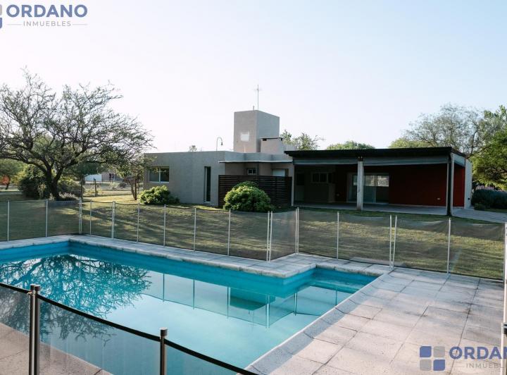 Casa · 150m² · 4 Ambientes · 1 Cochera