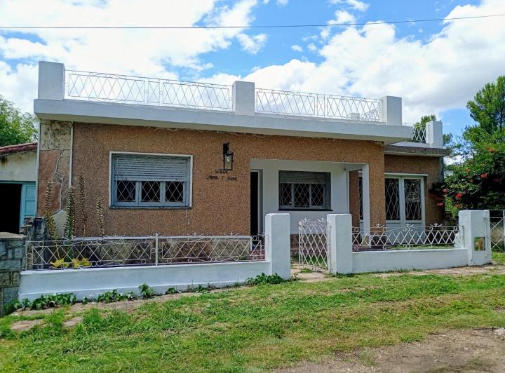 Casa · 110m² · 7 Ambientes · 1 Cochera