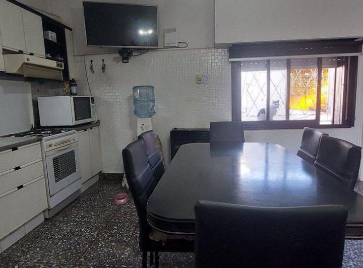 Casa · 174m² · 6 Ambientes · 1 Cochera