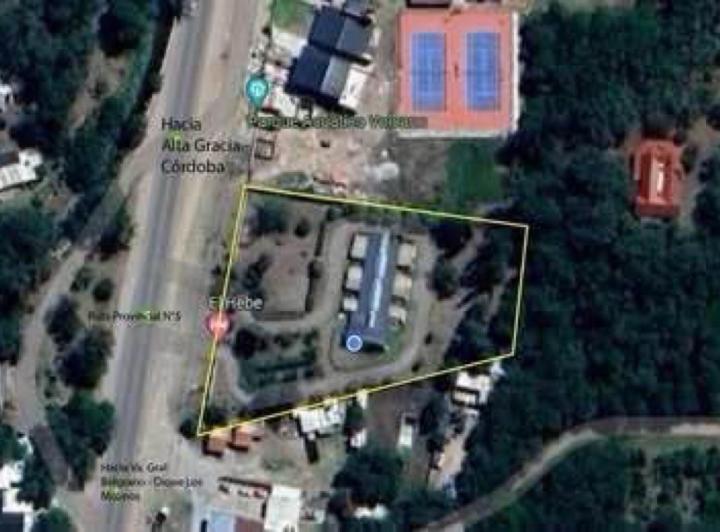 Terreno · 700m²