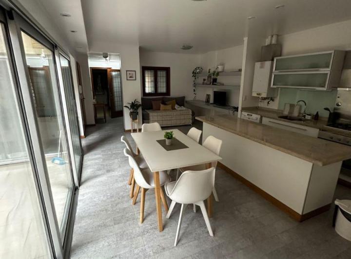 Casa · 95m² · 4 Ambientes · 1 Cochera
