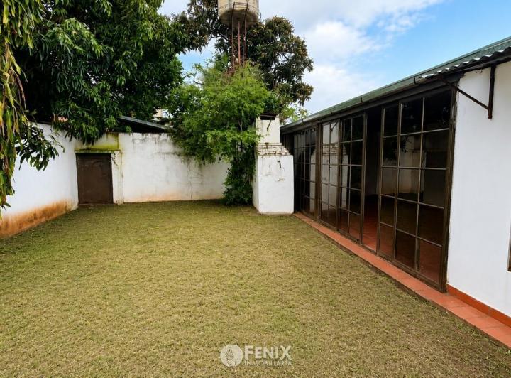 Casa · 220m² · 4 Ambientes · 1 Cochera