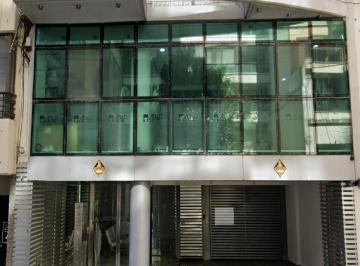 Oficina comercial · 105m² · 4 Ambientes · 1 Cochera · Oficina en Centro