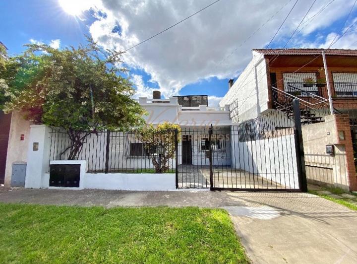 Casa · 62m² · 3 Ambientes · 1 Cochera