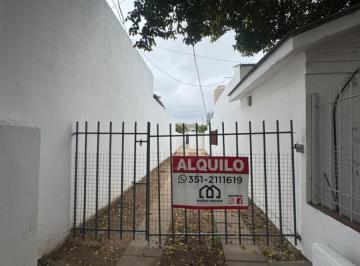 Departamento de 2 ambientes, Córdoba · Alquiler Depto de 1 Dor! B° Las Flores C/ Patio y Sin Expensas